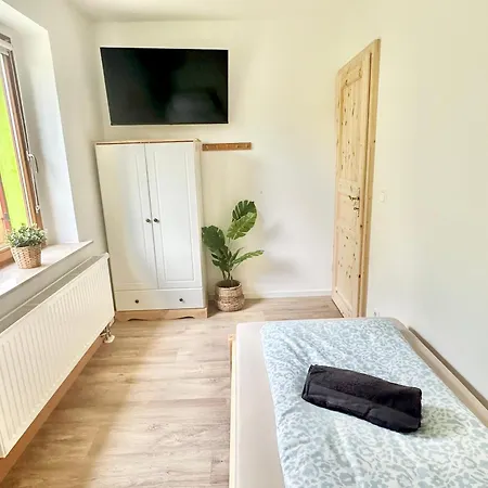 Haus In Ruhiger Umgebung Mit Garten 公寓