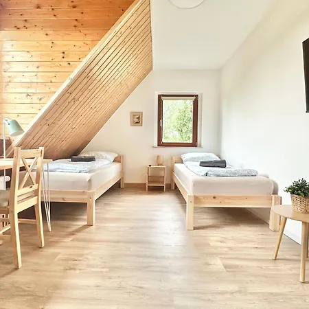 Haus In Ruhiger Umgebung Mit Garten