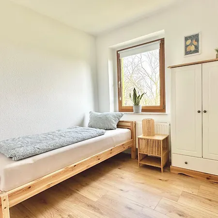 Haus In Ruhiger Umgebung Mit Garten アパート ラックヴィッツ