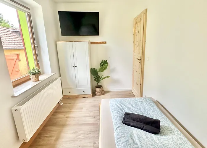Haus In Ruhiger Umgebung Mit Garten アパート